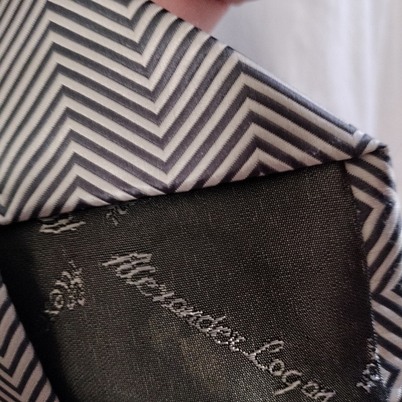 Alexander Logan Neckwear TIEMART Aquamarine Navy Striped Necktie Tie 60” X 3” - Picture 4 of 10